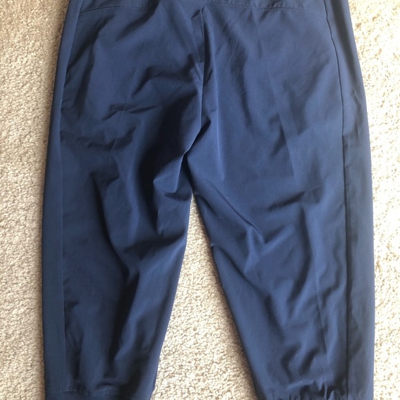 Tommy Hilfiger Sport Navy Blue capri pants size medium pull on sweats comfy - Picture 6 of 7